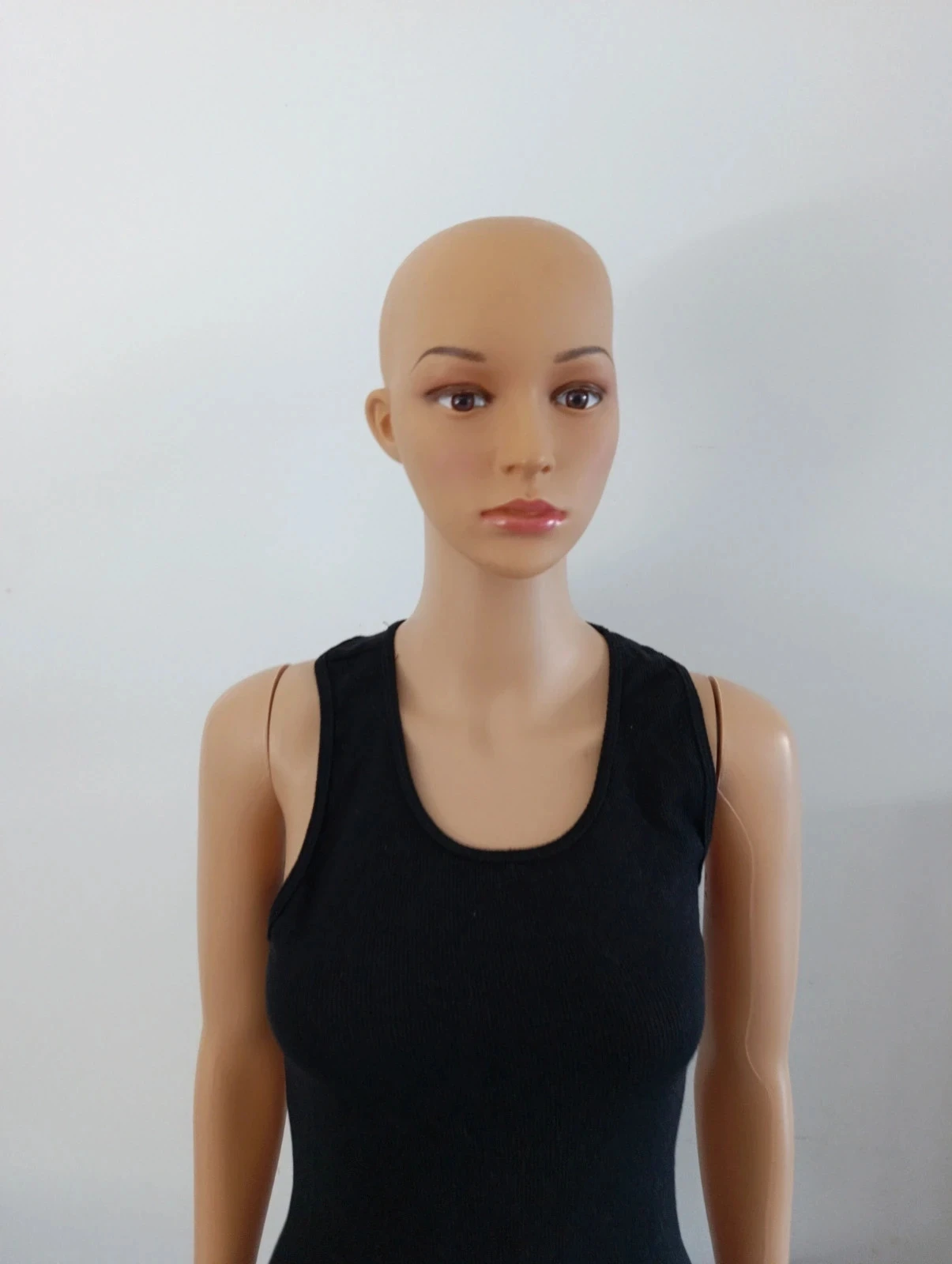 Women's black ribbed tank top size S – stretch cotton – asymmetrical low style – photo 6